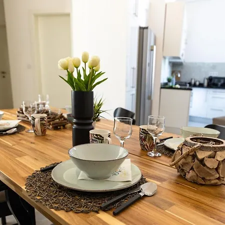 Lägenhet Kossuth Loft Apartment- Best Location In Downtown *