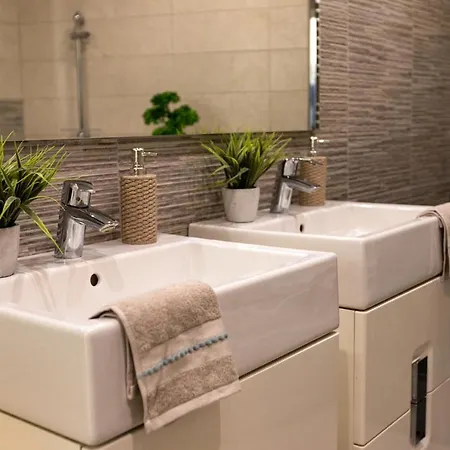 Kossuth Loft Apartment- Location In Downtown Apartment Veszprem